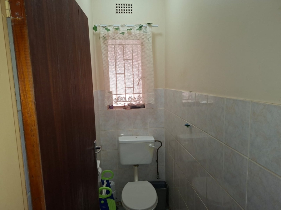 To Let 2 Bedroom Property for Rent in Meiringspark North West